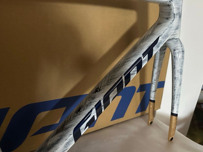 Used Giant TCR Advanced SL Frameset 2026 Frameset 2026 Road & Gravel, White — image 12 of 15