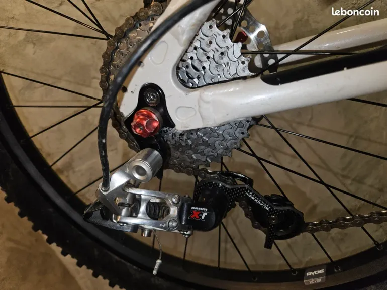 Used Commencal Commencal Ramones 24 Upgradé 2021 Mountainbike, White — image 11 of 13