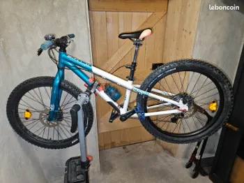 Used Commencal Commencal Ramones 24 Upgradé 2021 Mountainbike, White — image 2 of 13