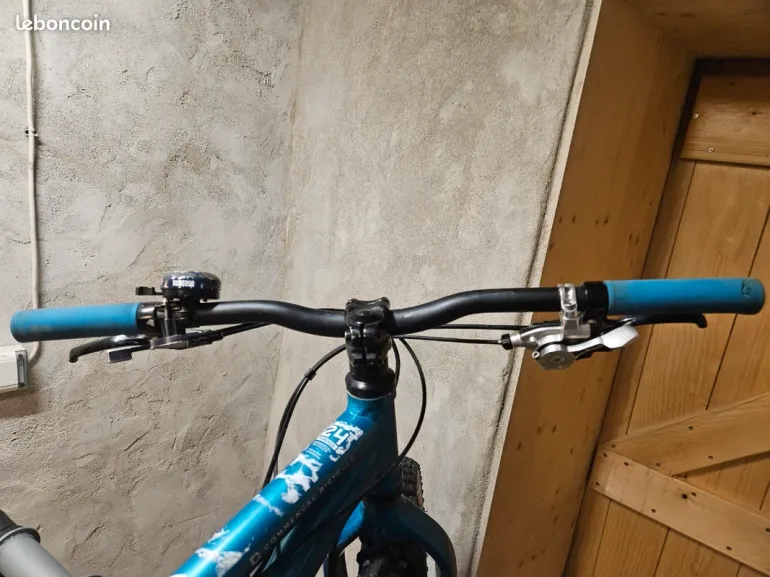Used Commencal Commencal Ramones 24 Upgradé 2021 Mountainbike, White — image 4 of 13