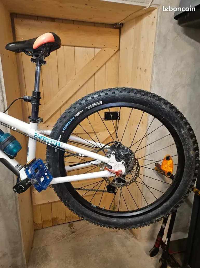 Used Commencal Commencal Ramones 24 Upgradé 2021 Mountainbike, White — image 3 of 13