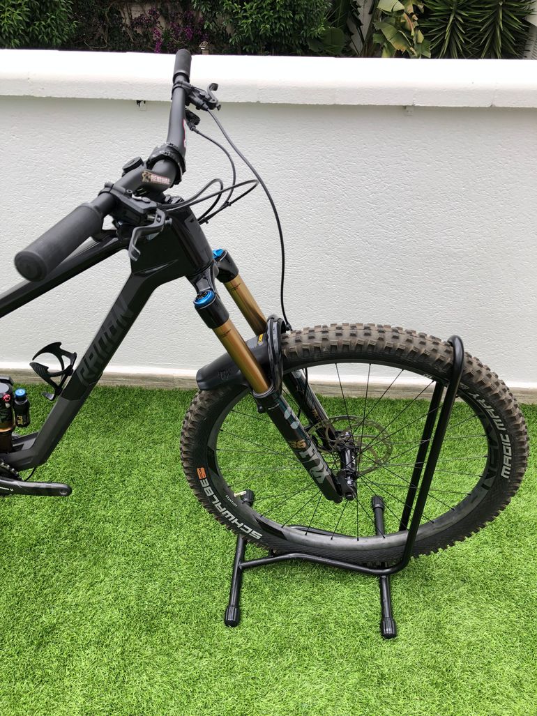 Used Radon SLIDE TRAIL 10.0 HD 2023 2023 Mountainbike, Grigio chiaro — image 9 of 22