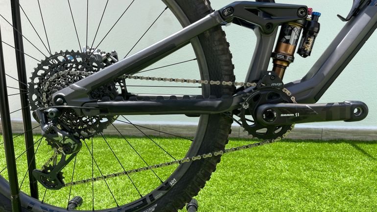 Used Radon SLIDE TRAIL 10.0 HD 2023 2023 Mountainbike, Light Gray, 29 — image 4 of 23