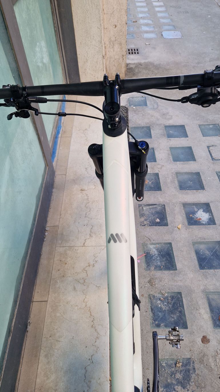 Used Specialized Epic 8 EVO Pro - SRAM X0 AXS, FOX Factory 2024 2024 Mountainbike — image 2 of 19