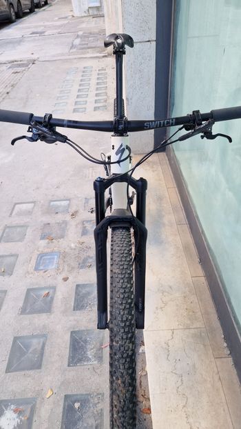 Used Specialized Epic 8 EVO Pro - SRAM X0 AXS, FOX Factory 2024 2024 Mountainbike — image 8 of 19
