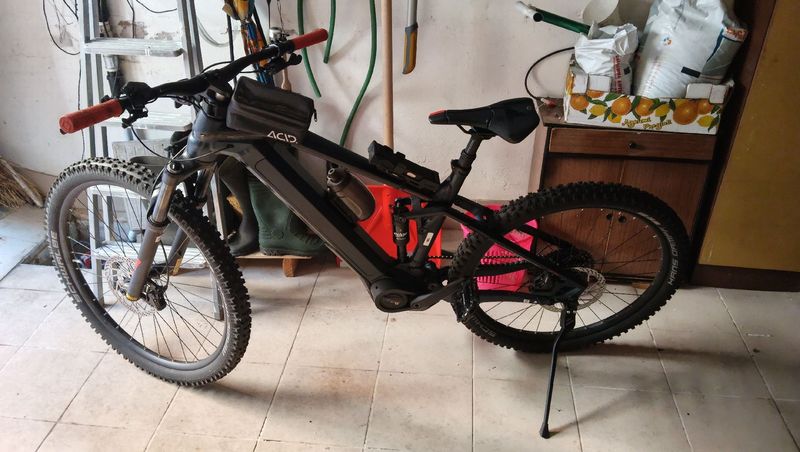 Used Bulls sonic Custom Shimano Deore XT 2024 Mountainbike, Black — image 1 of 10
