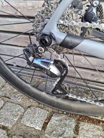 Used Cervélo R-Series Ultegra Di2 Disc 2021 Frameset 2021 Road & Gravel — image 6 of 8