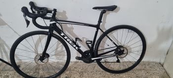 Used Trek Émonda SL 6 Disc 2020 2020 Road & Gravel, Black — image 2 of 7
