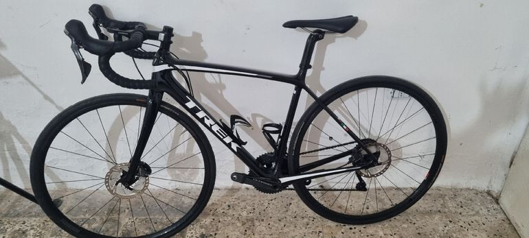 Used Trek Émonda SL 6 Disc 2020 2020 Road & Gravel, Black — image 2 of 7