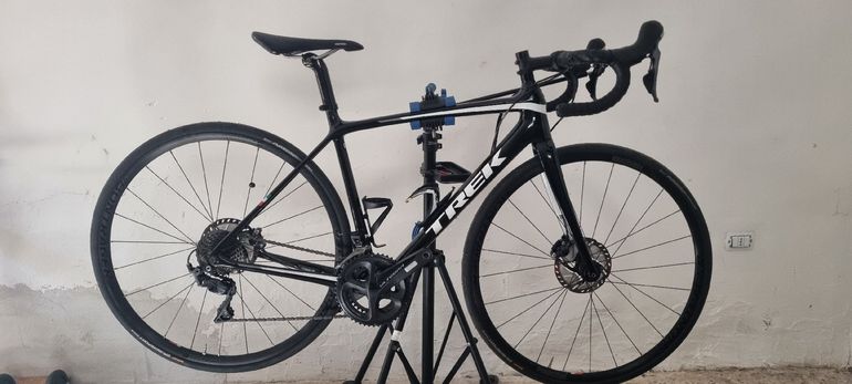 Used Trek Émonda SL 6 Disc 2020 2020 Road & Gravel, Black — image 7 of 7
