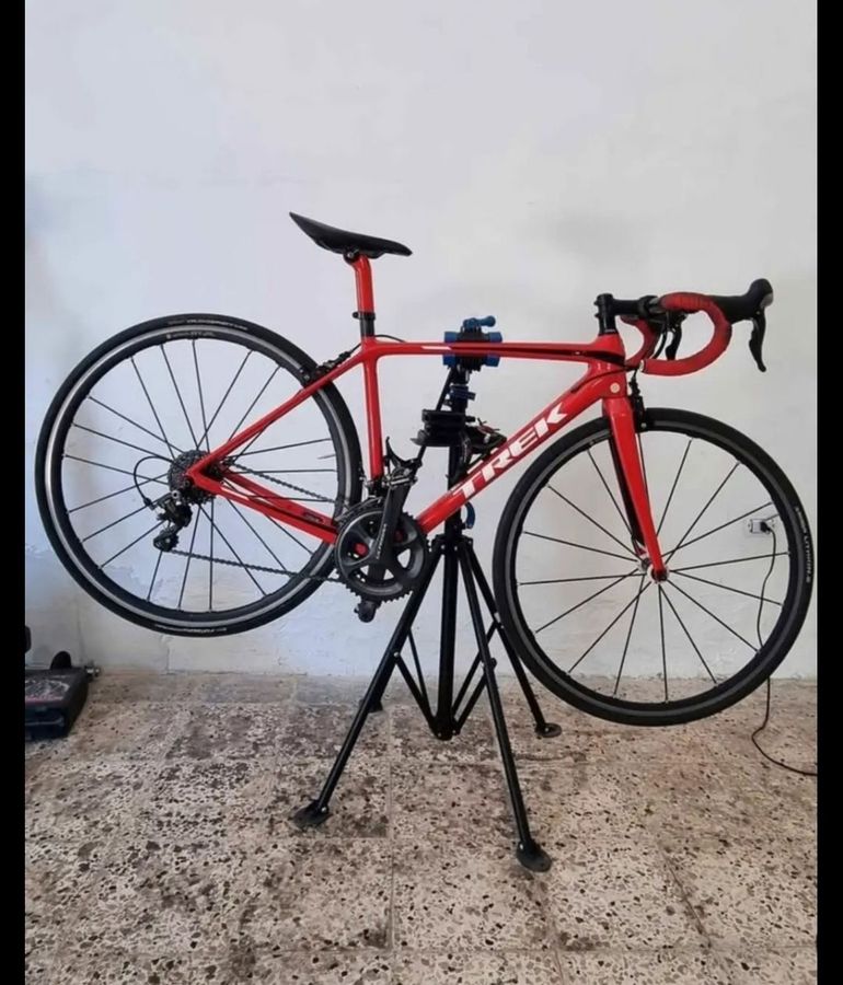Used Trek Émonda SL 6 2018 2018 Road & Gravel, Red — image 1 of 6