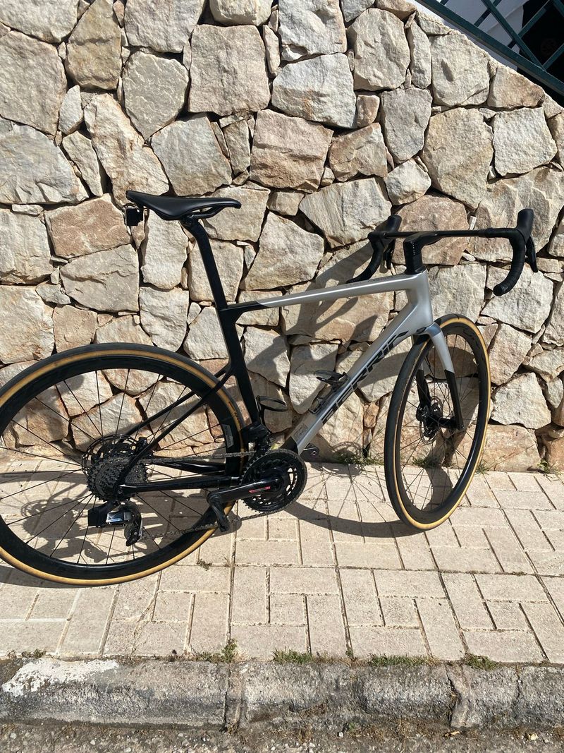 Berria BELADOR 9 2021 2021 Road & Gravel de segunda mano