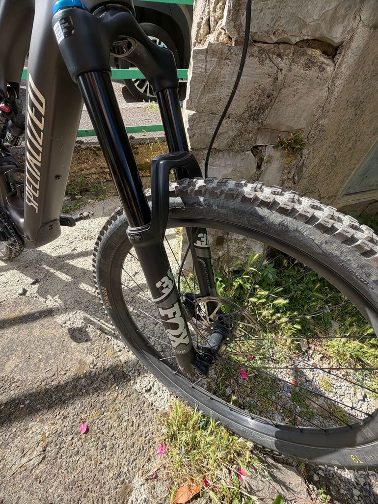 Used Specialized Turbo Levo SL Comp Carbon 2024 2024 Mountainbike — image 4 of 6