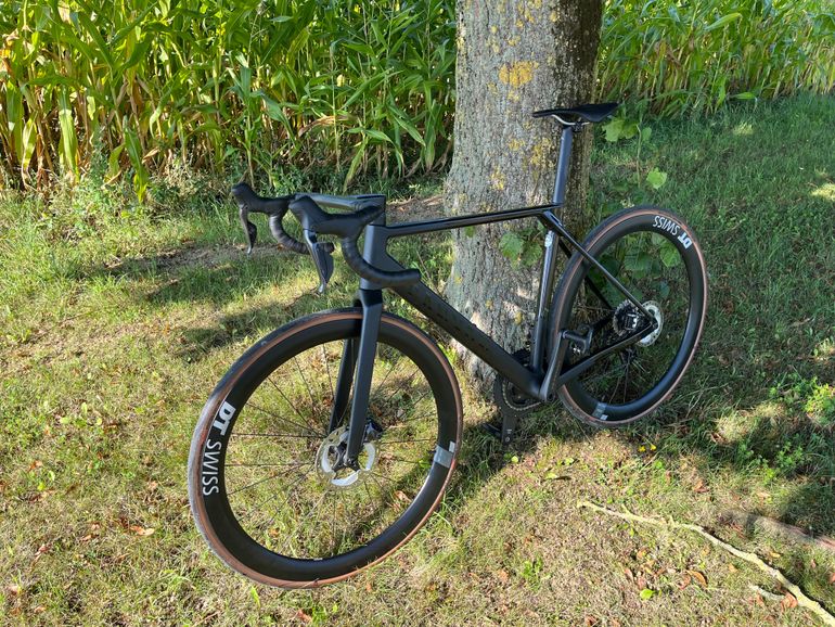 Used Canyon Ultimate CF SLX 8 Di2 2023 2023 Road & Gravel, Schwarz — image 5 of 7