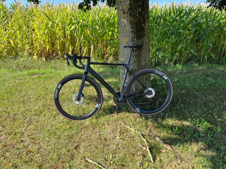 Used Canyon Ultimate CF SLX 8 Di2 2023 2023 Road & Gravel, Schwarz — image 7 of 7