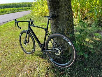 Used Canyon Ultimate CF SLX 8 Di2 2023 2023 Road & Gravel, Schwarz — image 6 of 7
