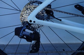 Used Specialized Tarmac SL7 Expert - SRAM Rival AXS 2023 2023 Road & Gravel — image 7 of 8