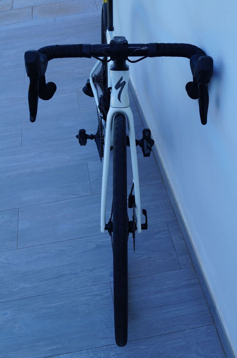 Used Specialized Tarmac SL7 Expert - SRAM Rival AXS 2023 2023 Road & Gravel — image 3 of 8