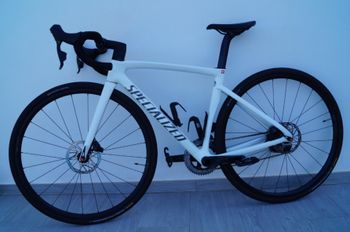 Used Specialized Tarmac SL7 Expert - SRAM Rival AXS 2023 2023 Road & Gravel — image 4 of 8