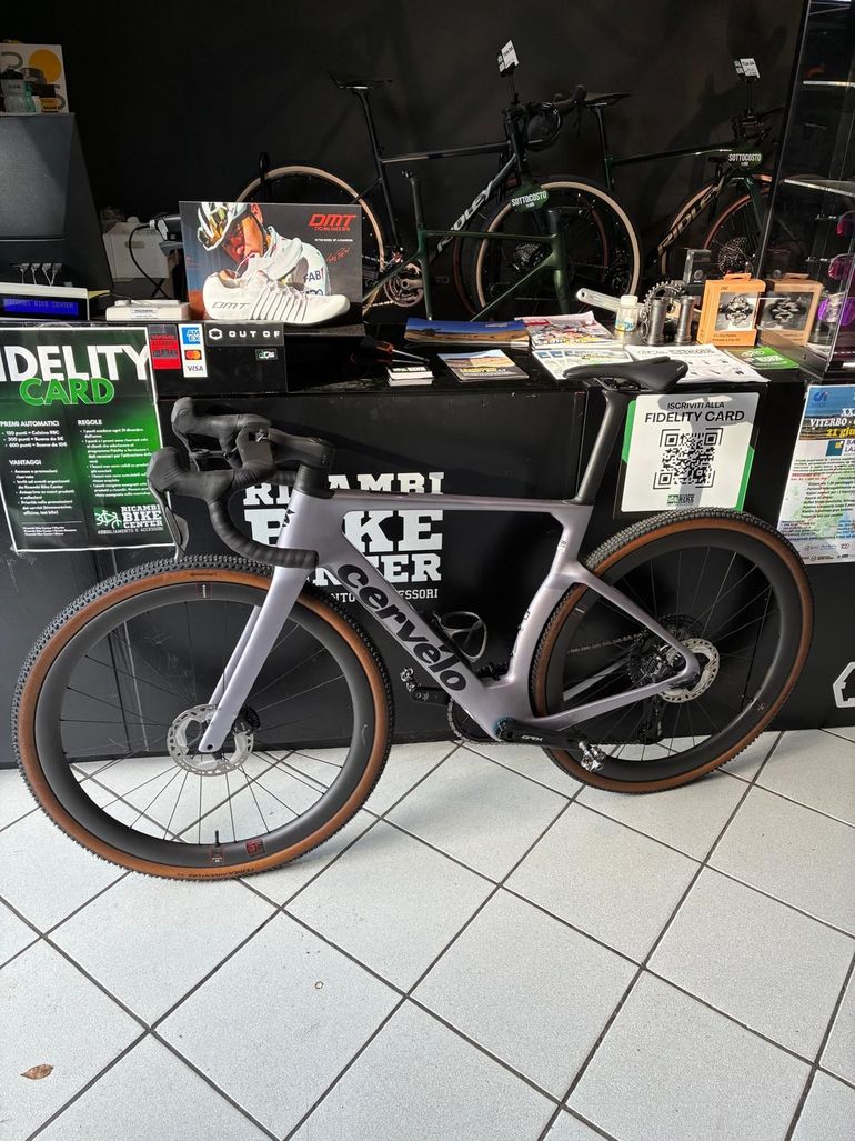 Used Cervélo Áspero-5 GRX RX825 Di2 1 2026 2026 Road & Gravel — image 2 of 3