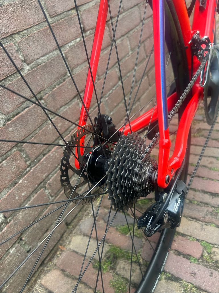 Used Specialized Allez Sprint Disc Frameset 2022 2022 Road & Gravel, Rot — image 5 of 6