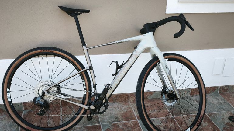 Used Cannondale Topstone Carbon 2 AXS - 1x 2026 2026 Road & Gravel, White — image 1 of 3