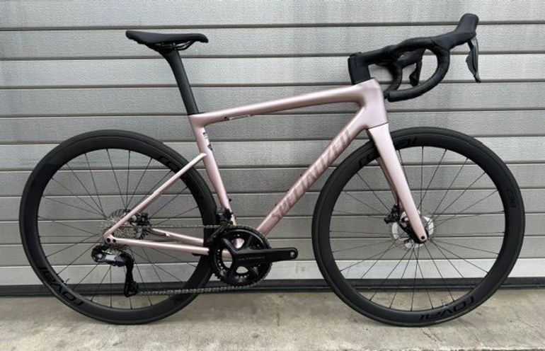 Used Specialized Tarmac SL8 Expert 2025 2025 Road & Gravel, Red — image 1 of 4
