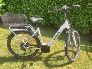 Used Pegasus Solero E9 2022 Urban, Weiß — image 2 of 4