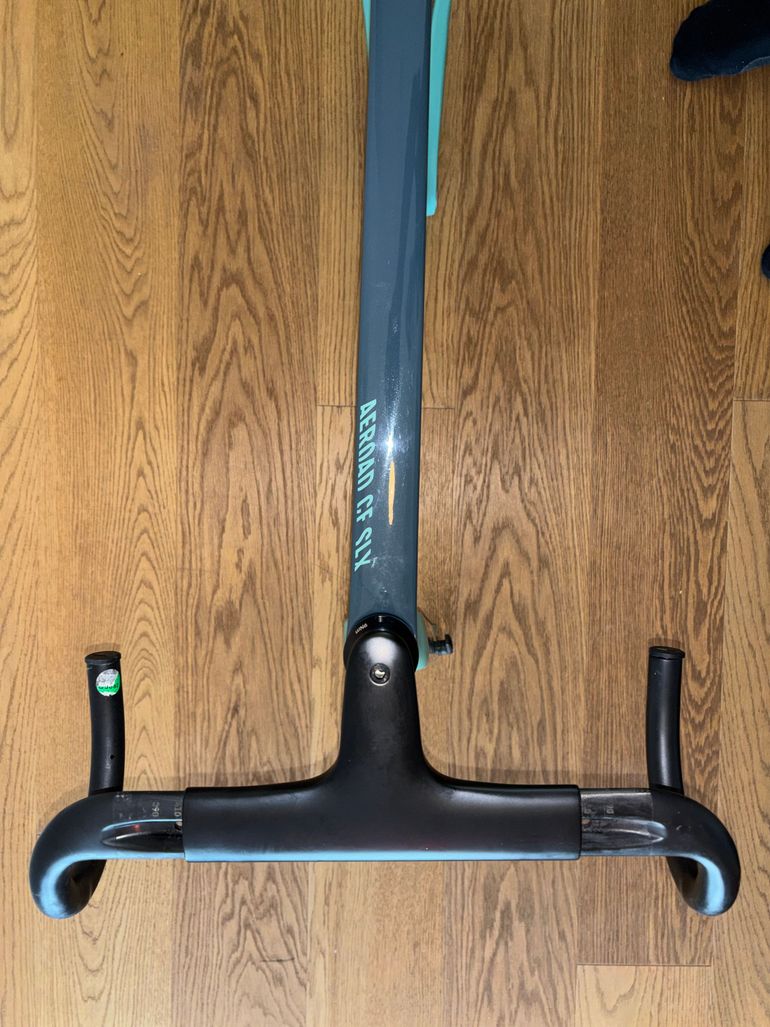 Used Canyon Aeroad CF SLX 8 Disc Di2 2022 Frameset 2022 Road & Gravel, Green — image 6 of 14