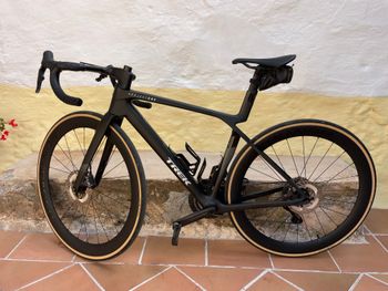 Used Trek Madone SLR 7 Gen 8 2026 2026 Road & Gravel — image 2 of 10