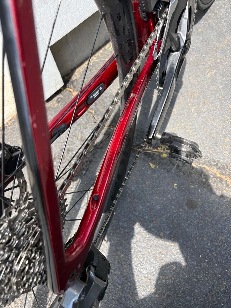 Used Trek Émonda SL 6 eTap 2022 2022 Road & Gravel, Red — image 7 of 9