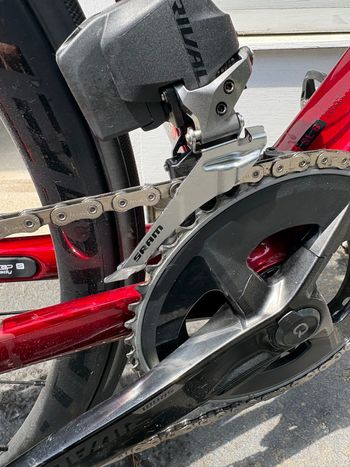 Used Trek Émonda SL 6 eTap 2022 2022 Road & Gravel, Red — image 9 of 9