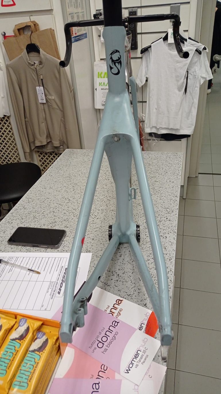 Used T red T red Custom Frameset 2021 Road & Gravel — image 4 of 7