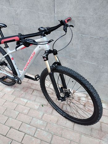 Used Kross LEVEL 4.0 2022 2022 Mountainbike — image 3 of 9