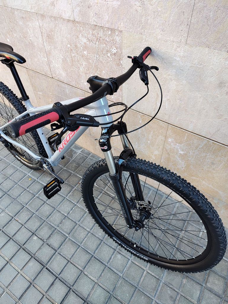 Used Kross LEVEL 4.0 2022 2022 Mountainbike, Light Gray, 29 — image 5 of 10