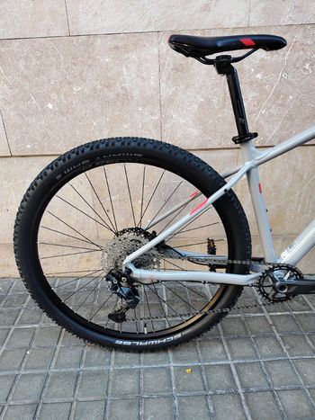 Used Kross LEVEL 4.0 2022 2022 Mountainbike, Light Gray, 29 — image 3 of 10