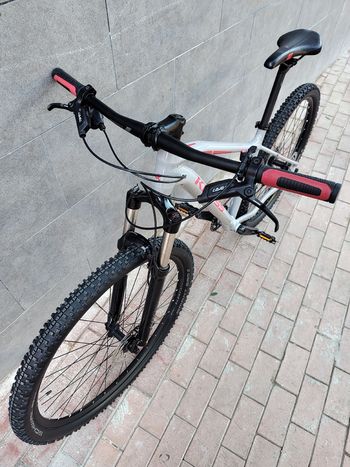 Used Kross LEVEL 4.0 2022 2022 Mountainbike — image 6 of 9