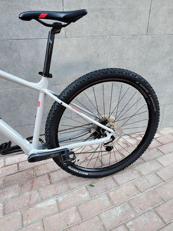 Used Kross LEVEL 4.0 2022 2022 Mountainbike — image 7 of 9