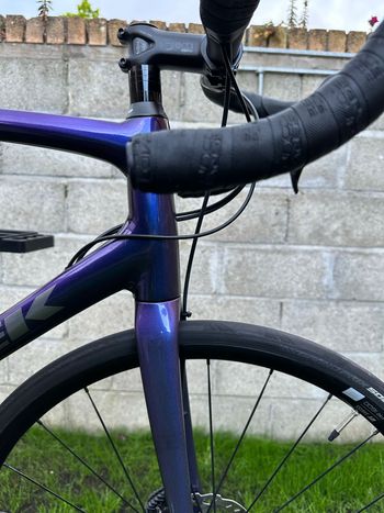 Used Trek Émonda ALR 5 Disc 2019 2019 Road & Gravel — image 9 of 27