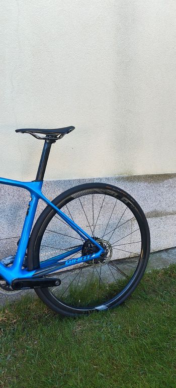 Used Giant TCR Advanced Disc 3 2022 2022 Road & Gravel — image 8 of 9