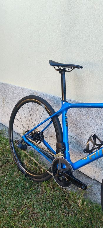 Used Giant TCR Advanced Disc 3 2022 2022 Road & Gravel — image 6 of 9