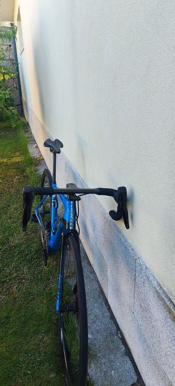 Used Giant TCR Advanced Disc 3 2022 2022 Road & Gravel — image 5 of 9