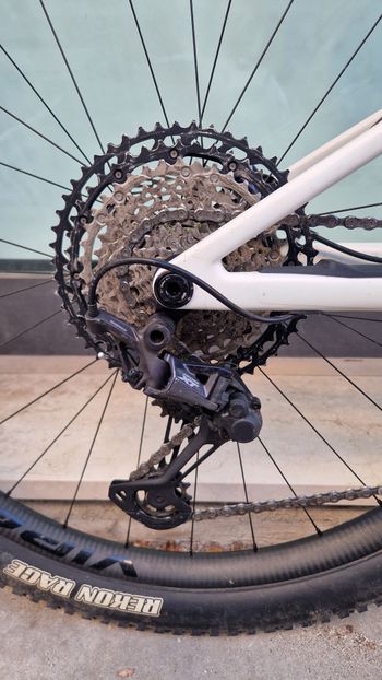 Used Specialized Epic 8 EVO Pro Frameset 2024 Frameset 2024 Mountainbike, White, 29 — image 10 of 13