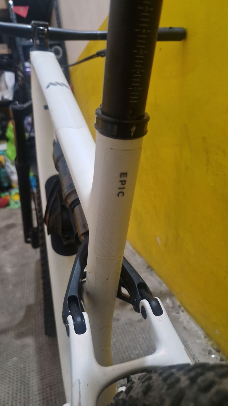 Used Specialized Epic 8 EVO Pro Frameset 2024 Frameset 2024 Mountainbike, Weiß, 29 — image 11 of 12