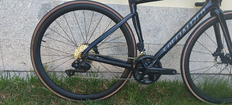 Used Specialized Tarmac SL7 Pro - SRAM Force eTap AXS 2023 2023 Road & Gravel — image 2 of 9