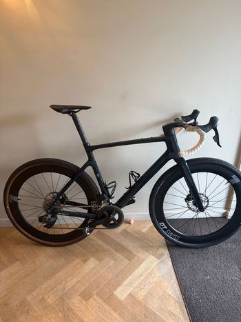 Used Scott Addict SRAM Rival eTap AXS 2025 Road & Gravel