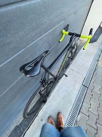 Used Cannondale SuperSix EVO Shimano 105 2016 Road & Gravel, Black — image 9 of 12