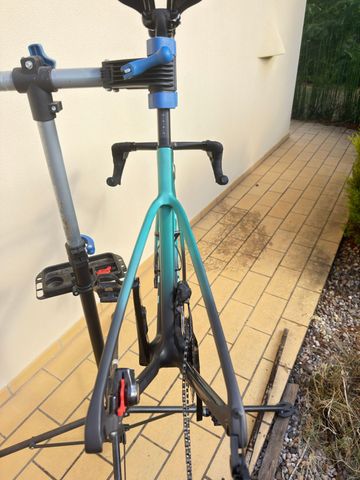Used Bianchi Specialissima PRO Frame Kit 2025 Frameset 2025 Road & Gravel, Green — image 4 of 5