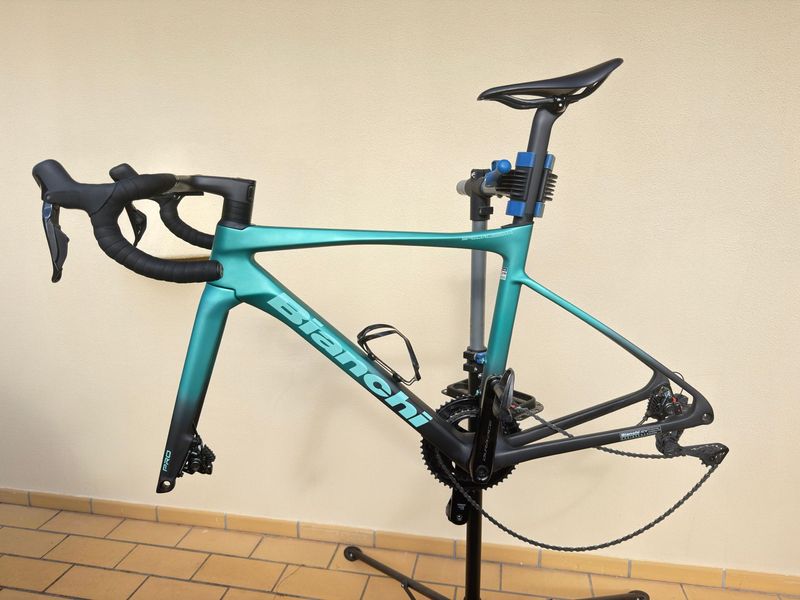 Used Bianchi Specialissima PRO Frame Kit 2025 Frameset 2025 Road & Gravel, Green — image 3 of 5