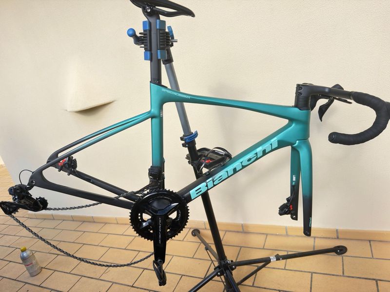 Used Bianchi Specialissima PRO Frame Kit 2025 Frameset 2025 Road & Gravel, Green — image 1 of 5